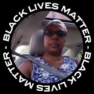 Meet your Posher, Glenda